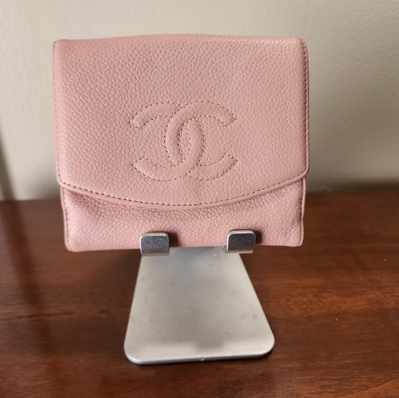 CHANEL Handbags - Chanel Vintage Pink Caviar Leather Small Wallet